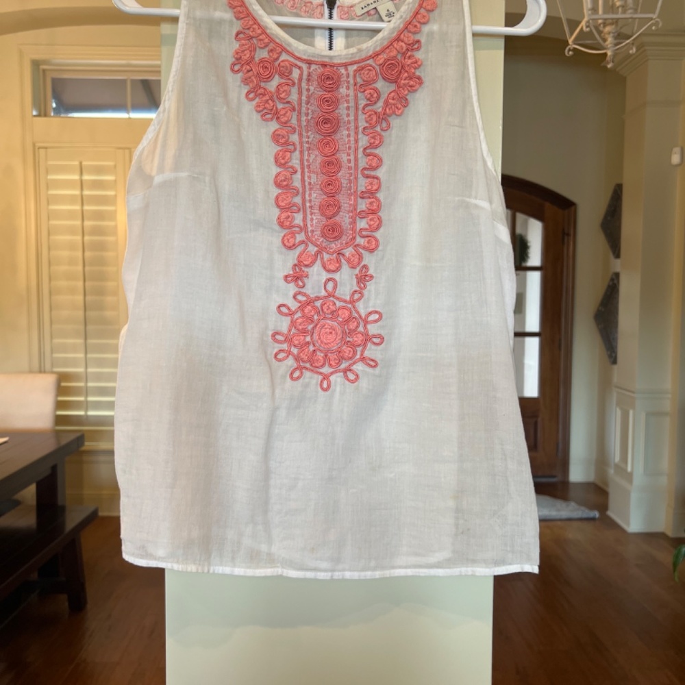 Shirt - Picture 2 of 4